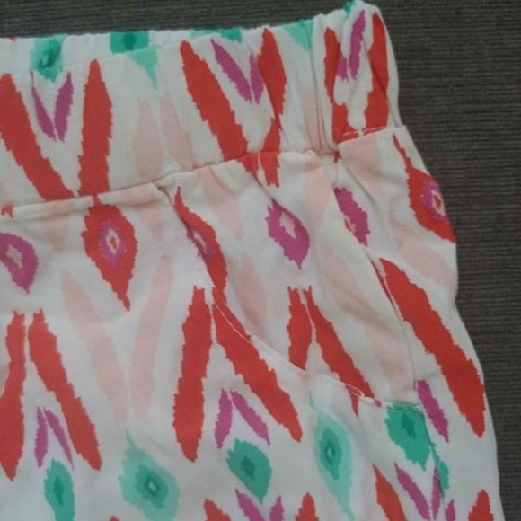 Crazy 8 Patterned Shorts - Picture 4 of 4